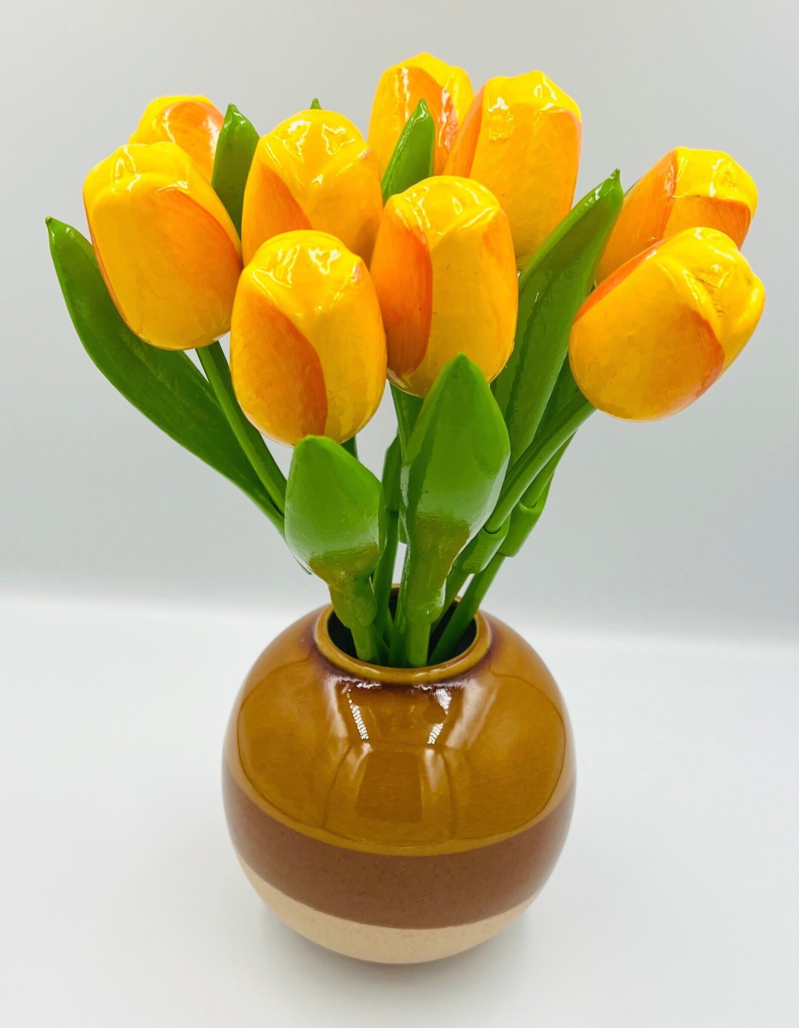 Holztulpen im Holländischen Stil, gelb-orange, 34 cm, Blumenstrauß 9 Tulpen, Handmade, Frühlingsblumen, Cottagecore Dekor, Geschenk für sie Holztulpen im Holländischen Stil, gelb-orange, 34 cm, Blumenstrauß 9 Tulpen, Handmade, Frühlingsblumen, Cottagecore Dekor, Geschenk für sie